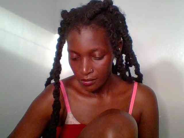 Chocolate-saucy webcam