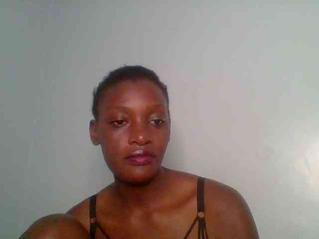 Chocolate-saucy webcam