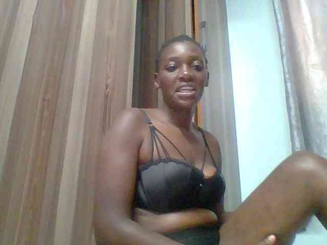 Chocolate-saucy webcam