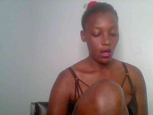 Chocolate-saucy webcam