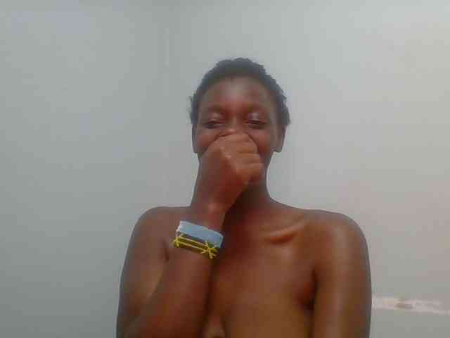 Chocolate-saucy webcam