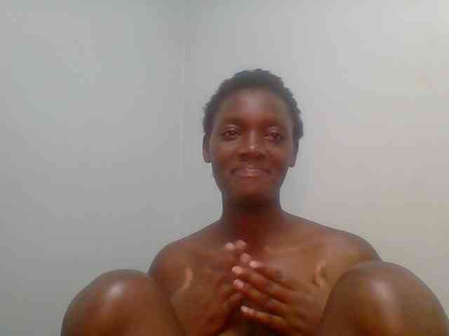 Chocolate-saucy webcam