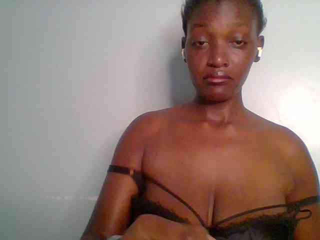 Chocolate-saucy webcam