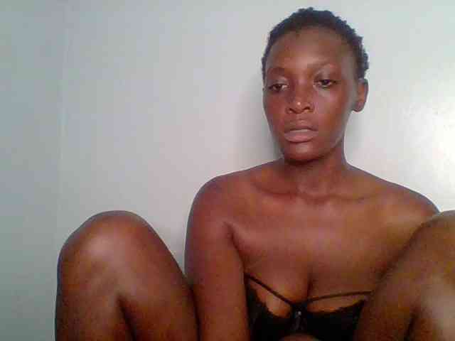 Chocolate-saucy webcam