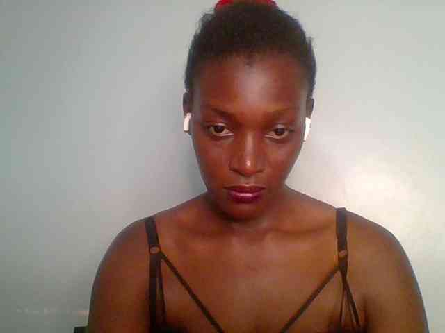 Chocolate-saucy webcam