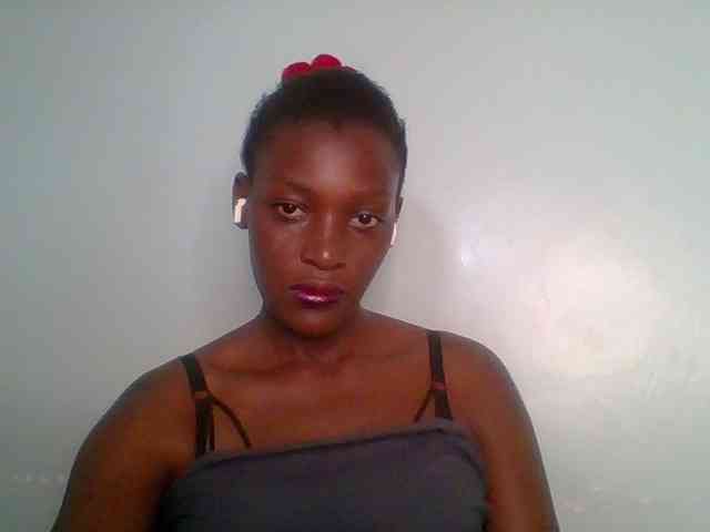 Chocolate-saucy webcam