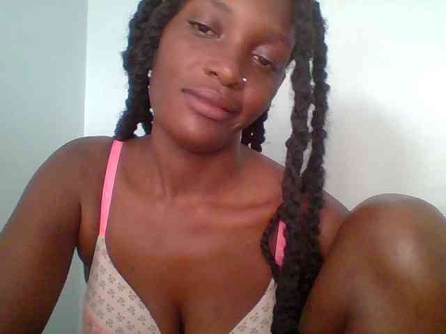 Chocolate-saucy webcam