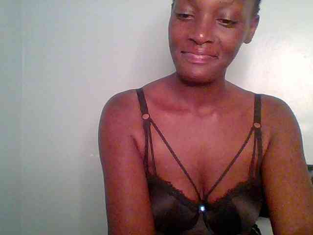 Chocolate-saucy webcam