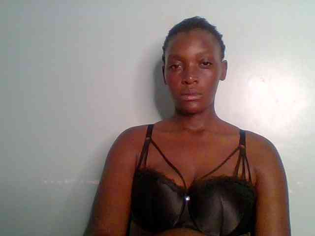 Chocolate-saucy webcam