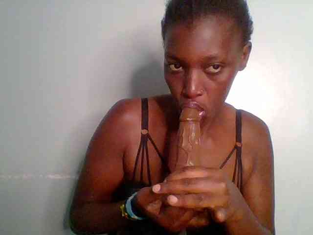 Chocolate-saucy webcam