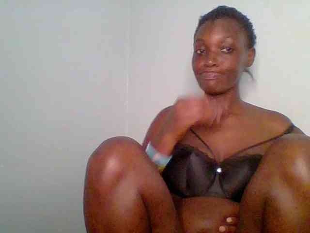 Chocolate-saucy webcam