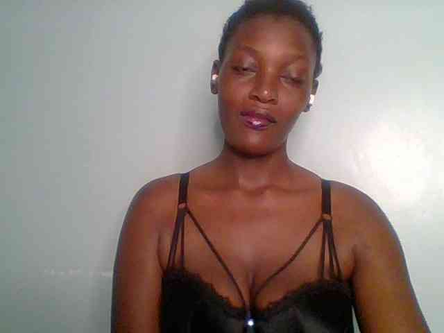 Chocolate-saucy webcam