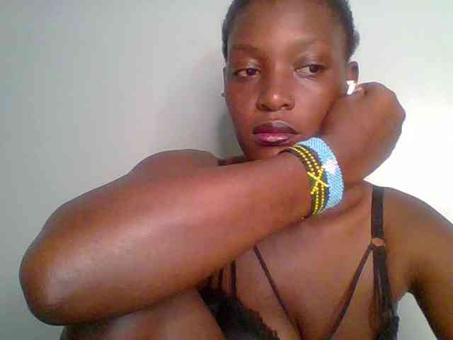 Chocolate-saucy webcam