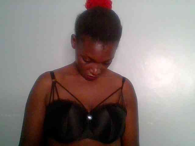 Chocolate-saucy webcam