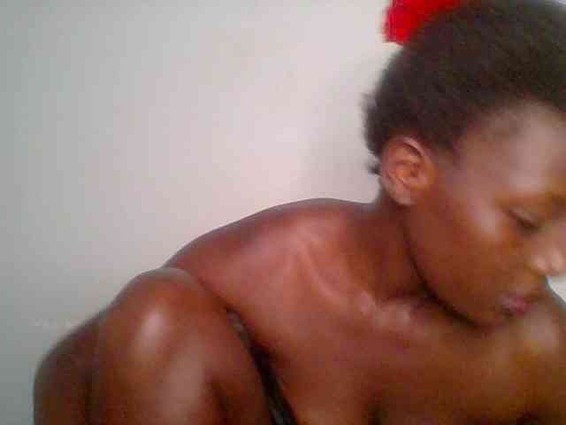 Chocolate-saucy webcam