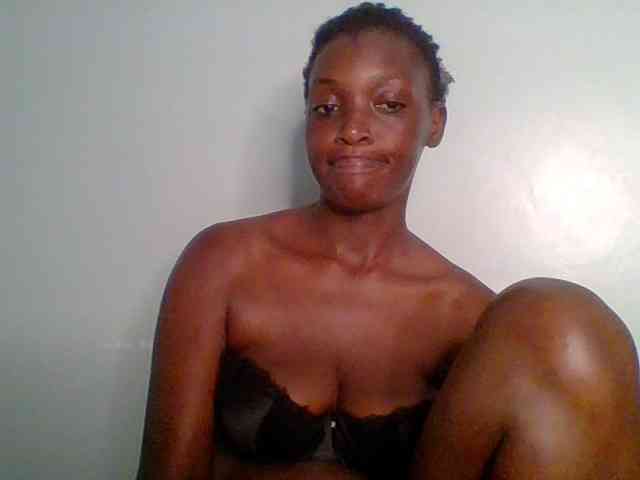 Chocolate-saucy webcam