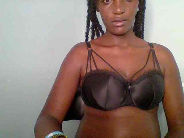 Chocolate-saucy webcam