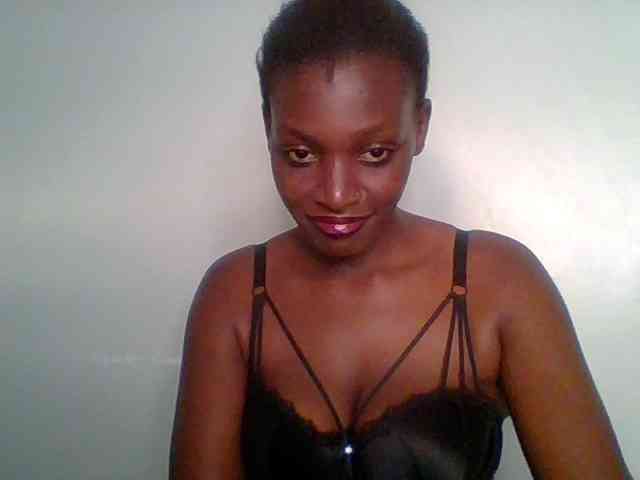 Chocolate-saucy webcam