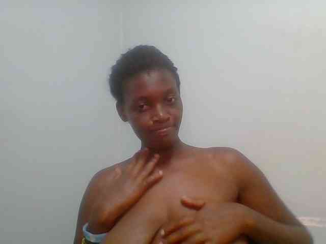 Chocolate-saucy webcam