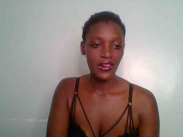 Chocolate-saucy webcam