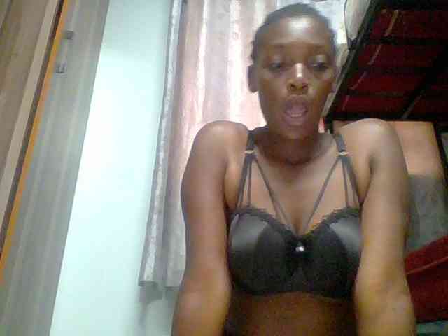 Chocolate-saucy webcam