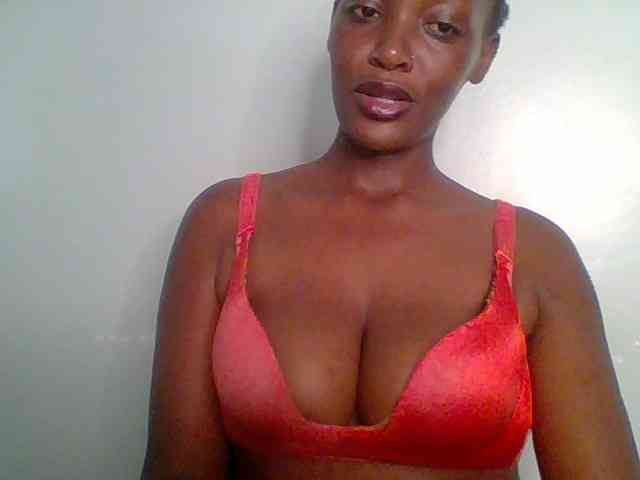 Chocolate-saucy webcam