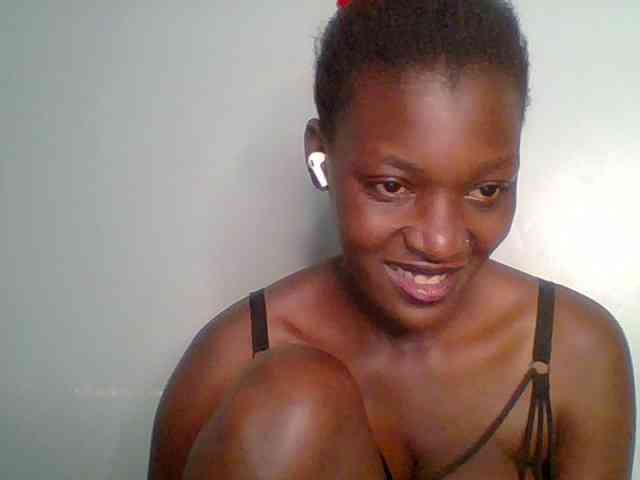 Chocolate-saucy webcam