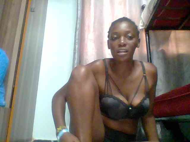 Chocolate-saucy webcam