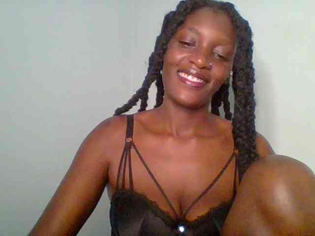 Chocolate-saucy webcam