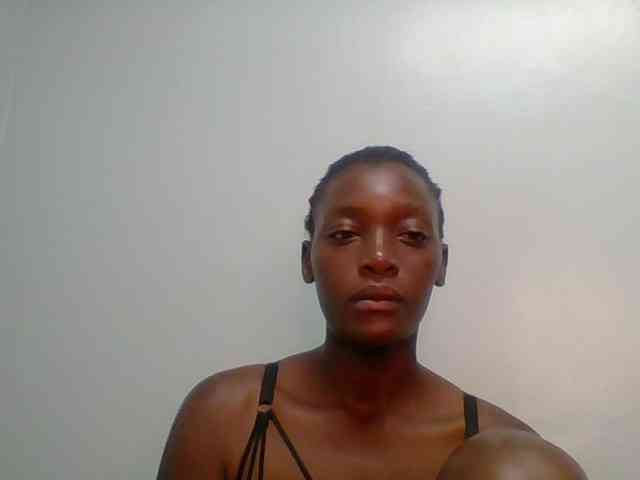 Chocolate-saucy webcam