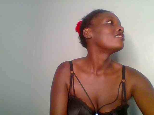 Chocolate-saucy webcam