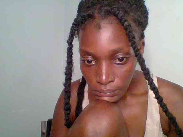 Chocolate-saucy webcam