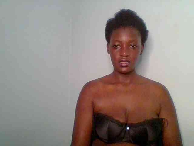 Chocolate-saucy webcam