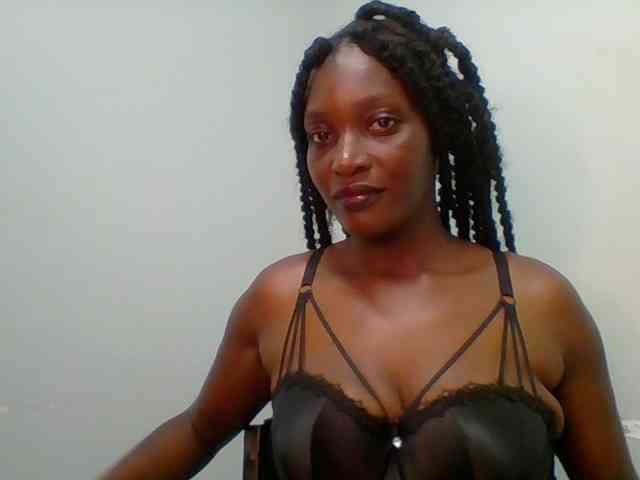 Chocolate-saucy webcam