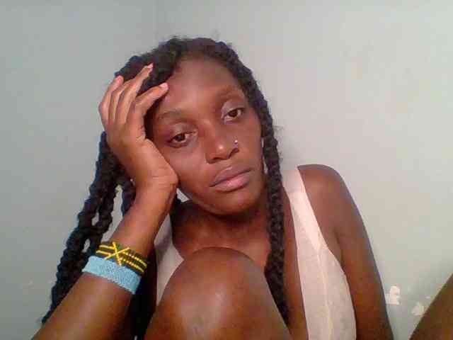 Chocolate-saucy webcam