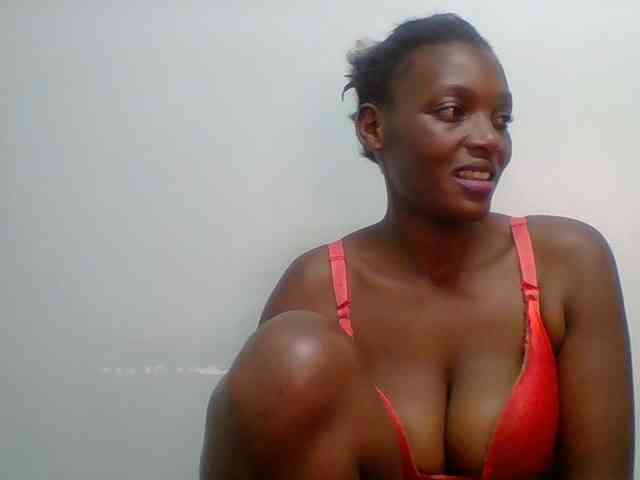 Chocolate-saucy webcam