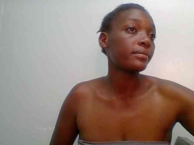 Chocolate-saucy webcam