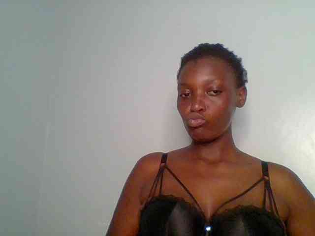 Chocolate-saucy webcam