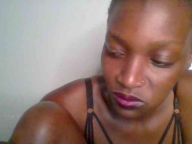 Chocolate-saucy webcam