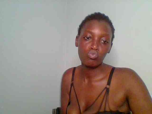 Chocolate-saucy webcam