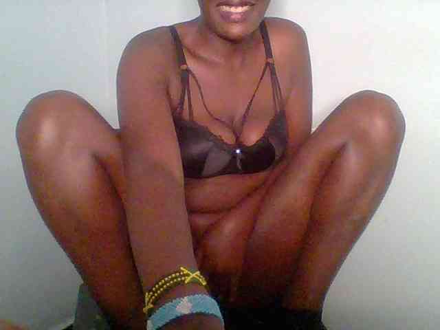 Chocolate-saucy webcam