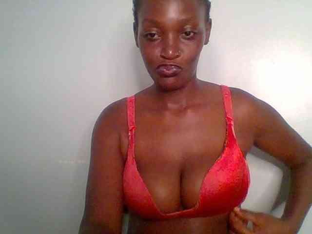 Chocolate-saucy webcam