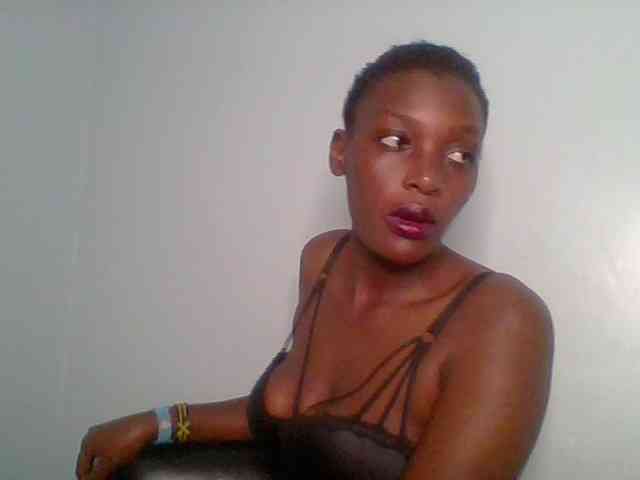 Chocolate-saucy webcam