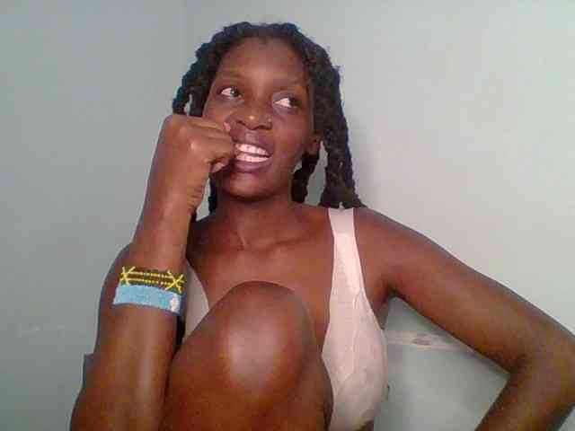 Chocolate-saucy webcam