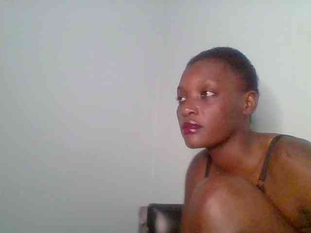 Chocolate-saucy webcam