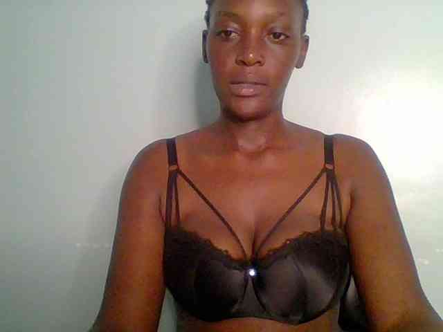 Chocolate-saucy webcam