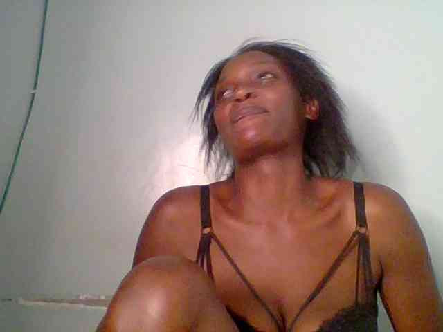 Chocolate-saucy webcam