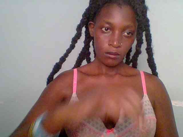 Chocolate-saucy webcam