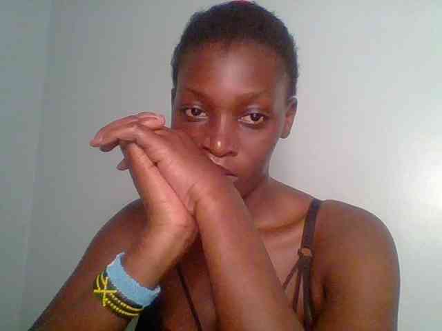 Chocolate-saucy webcam