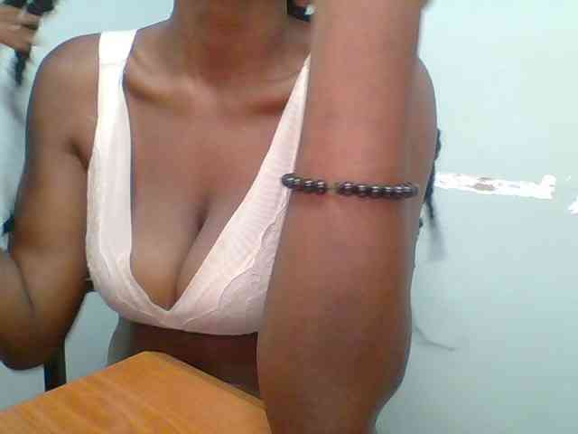 Chocolate-saucy webcam